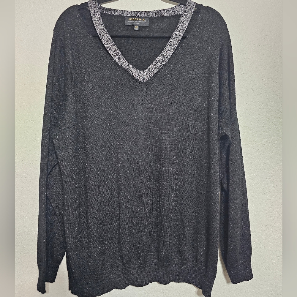 JOSEPH A Black long-sleeved sweater with open/cut neckline-v neck-3X-shimmery